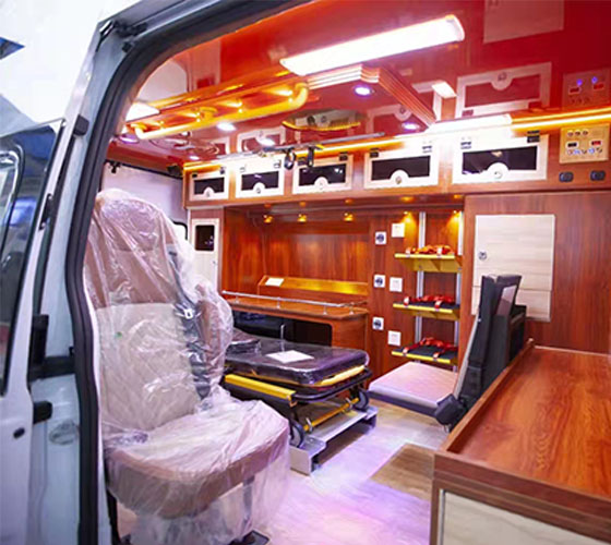 迭部县车辆内部展示